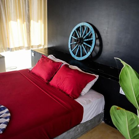 Singhe House Hotel Dikwella Ngoại thất bức ảnh
